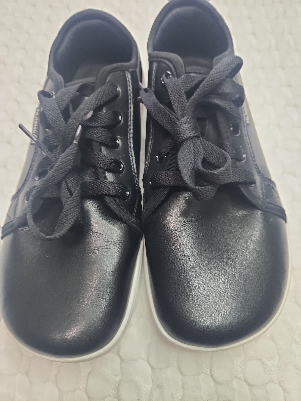 Unisex Hobibear Black Lace-Up Casual Sneakers Sz 40 (7 men, 9 Women)